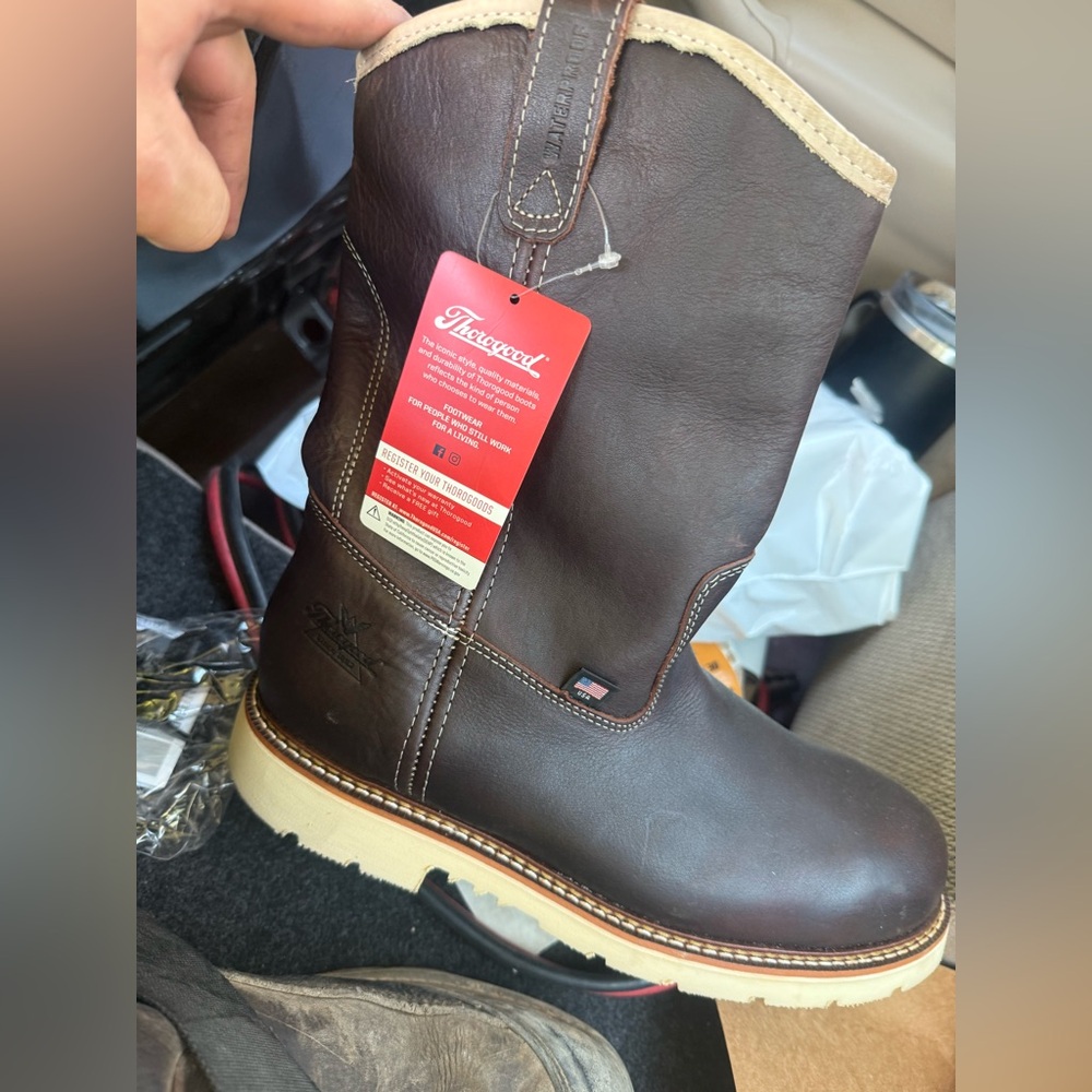 Stylish Dark Brown Leather Boots - Picture 4 of 5